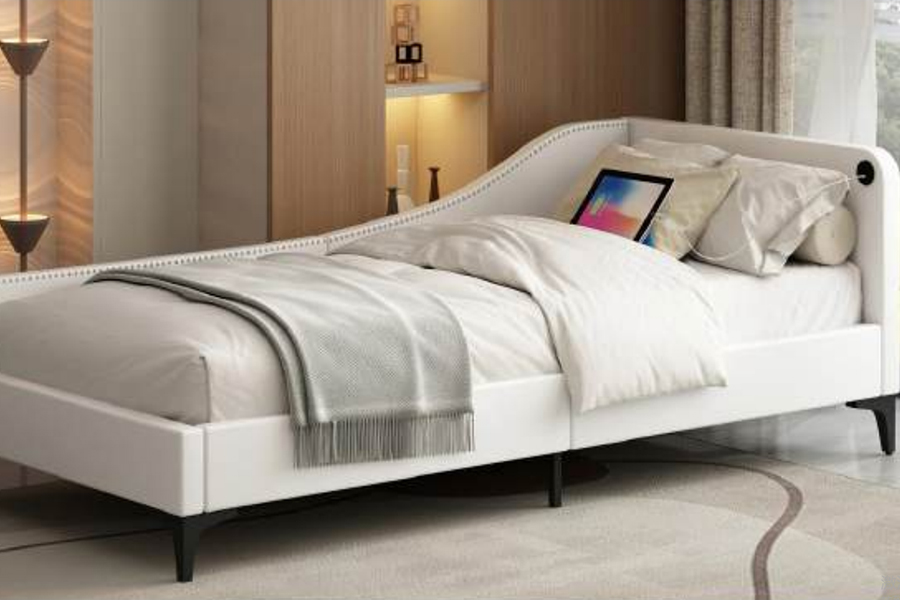 4546-3U USB Upholstered Dominus informibus Leather Bed Frame