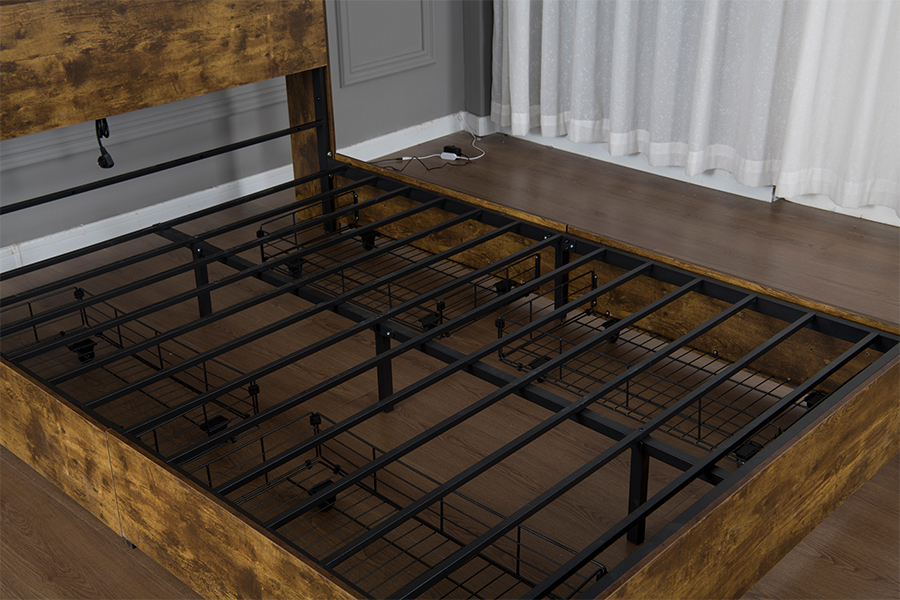 4831D Wooden Retro-Industrial Style Frame