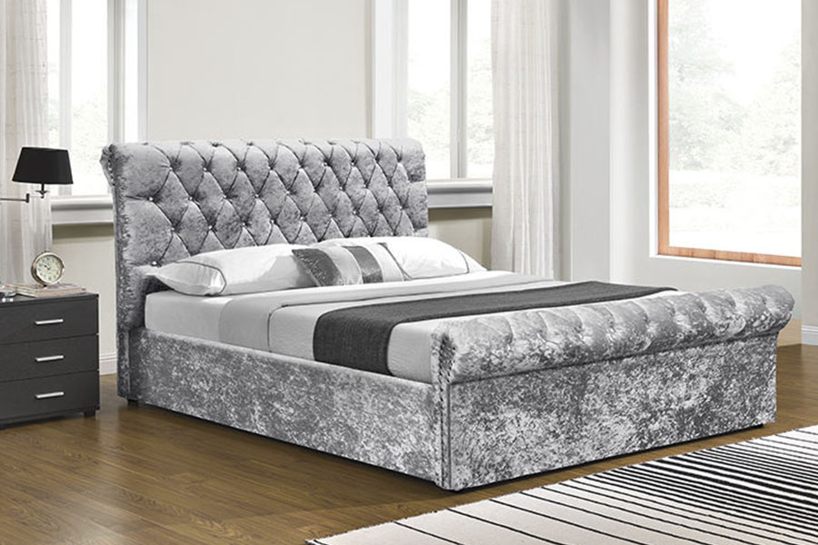 1153G Chesterfield fracti Velvet Crystal Ottoman at Bed