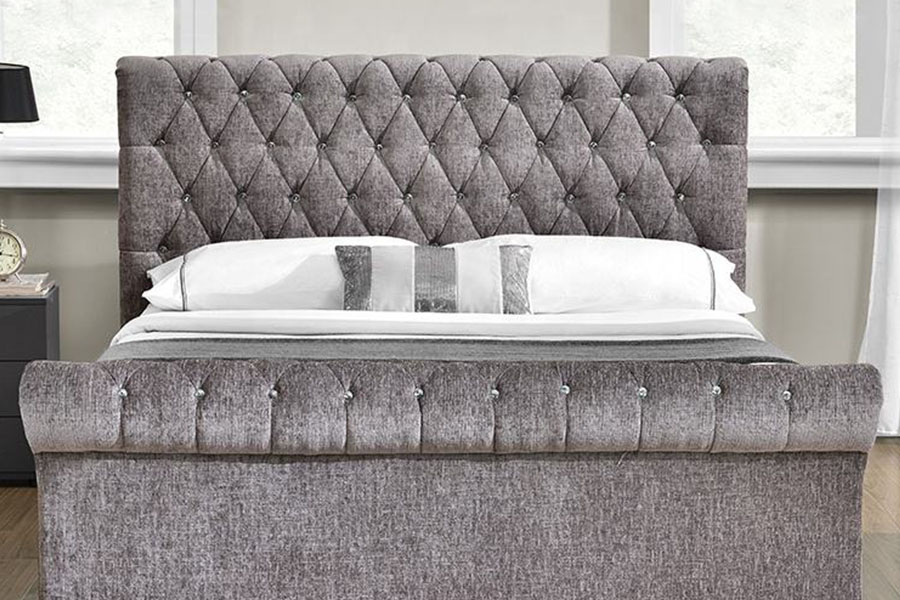 1153G Chesterfield fracti Velvet Crystal Ottoman at Bed
