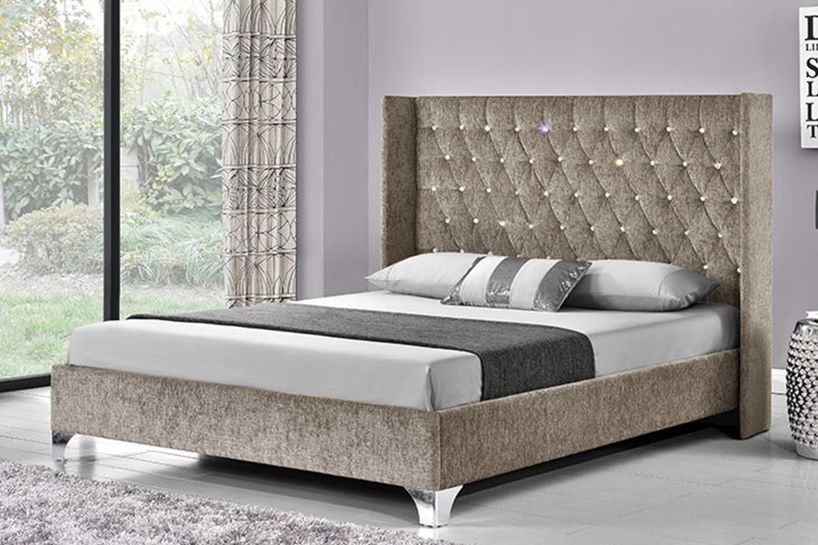 1152G Puga pyga Latus-Wing Velvet Vestibulum at lectus tollite